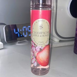 bath and body works perfume - champagne apple & honey - floral scent